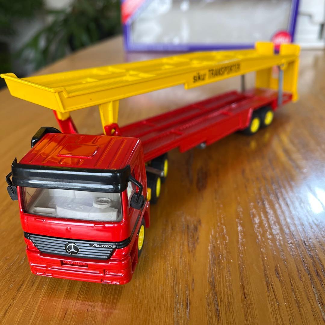 ミニカー siku super serie 1:55 AutoTransporter