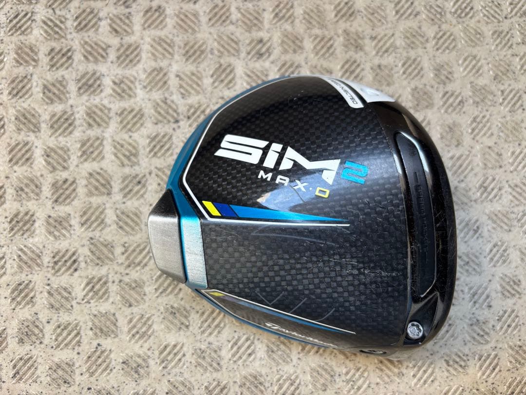 SIM2 MAXD １０.5度ドライバー　ヘッドのみ 純正ヘッドカバー付き