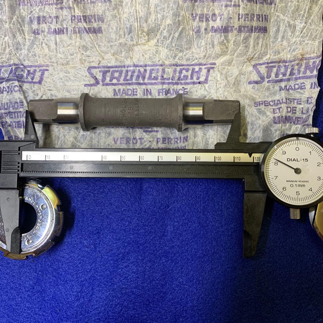ストロングライトＢＢセット フランス製Ｗ用68mm