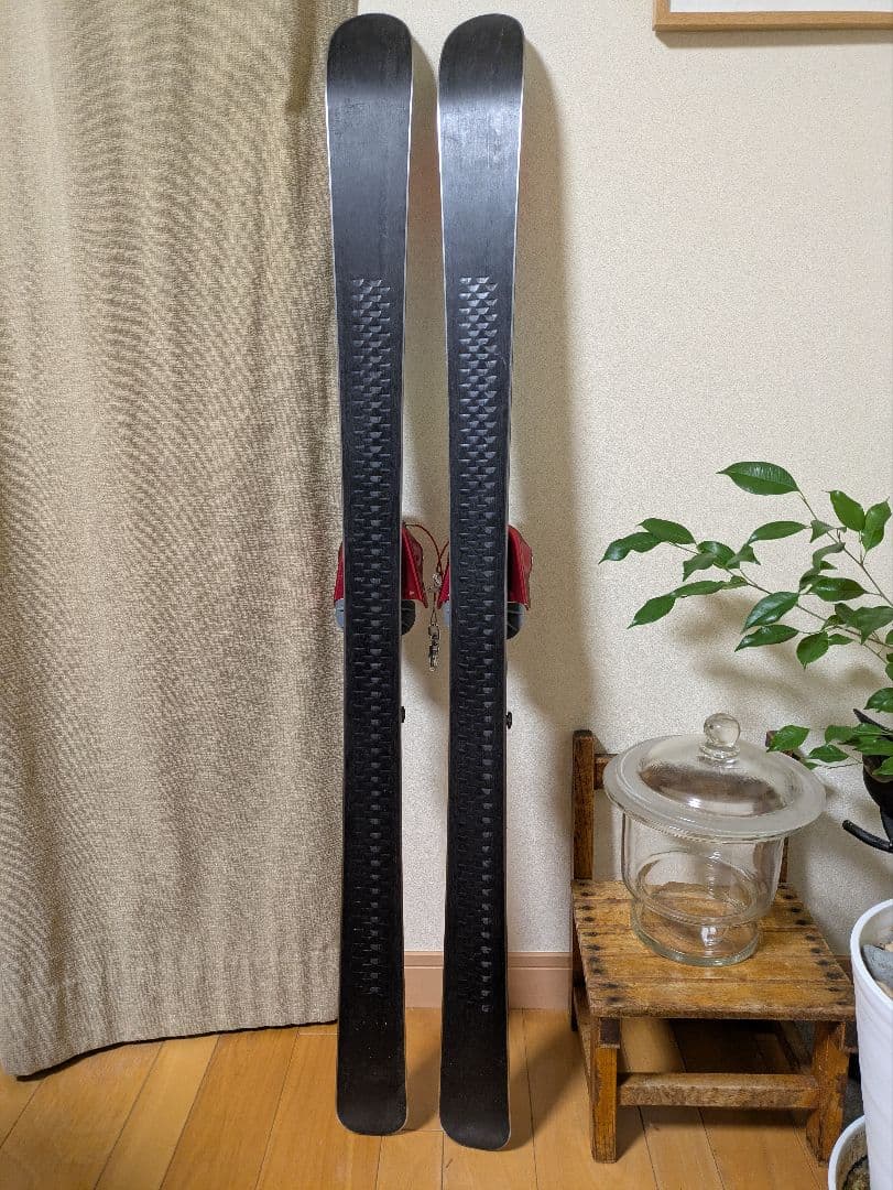 126cm ウロコ ステップソールテレマーク キッズ向け　テレマークスキー