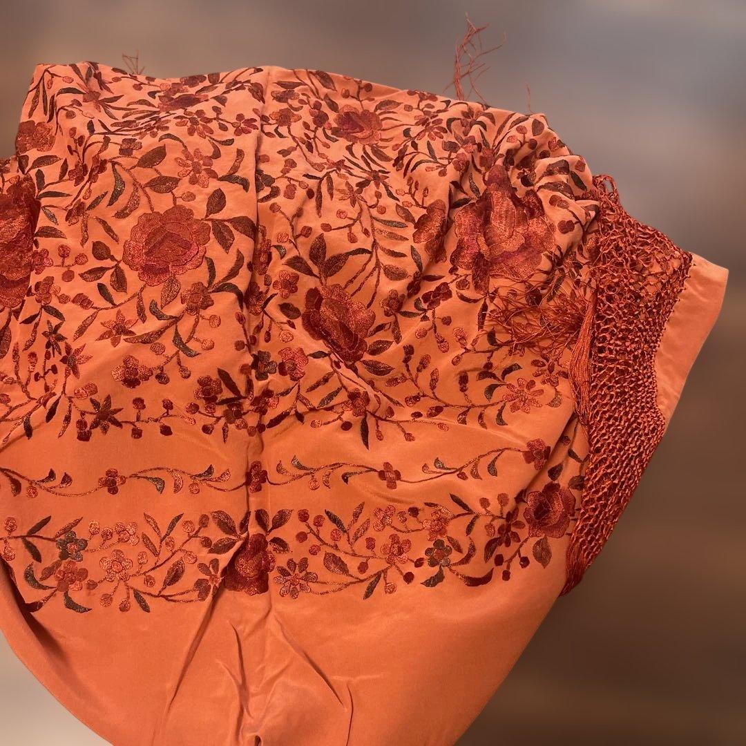 新品！シルク製高級マントン・オレンジ地赤刺繍　フラメンコ⭐︎ショール⭐︎衣装