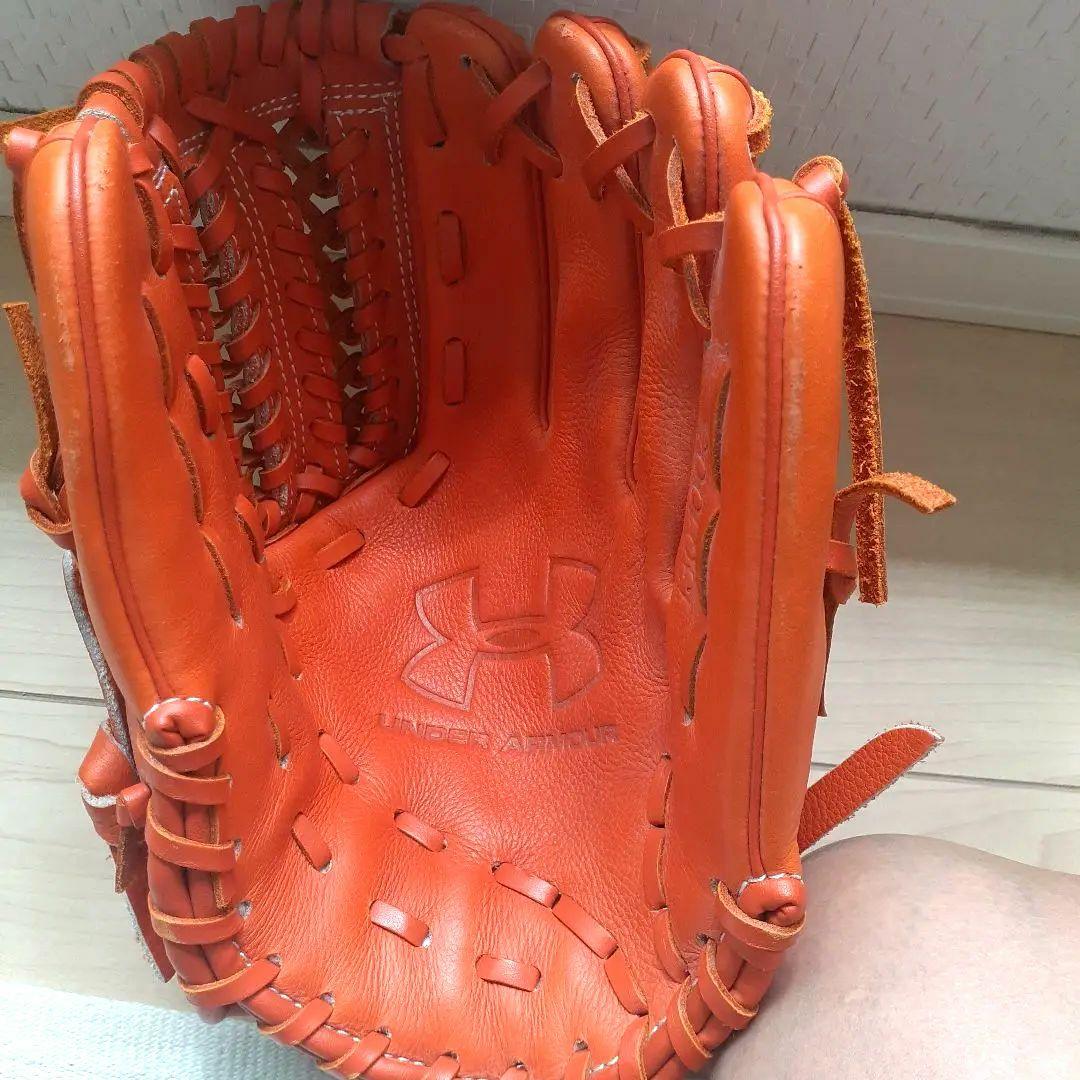 アンダーアーマーグローブ　少年野球
