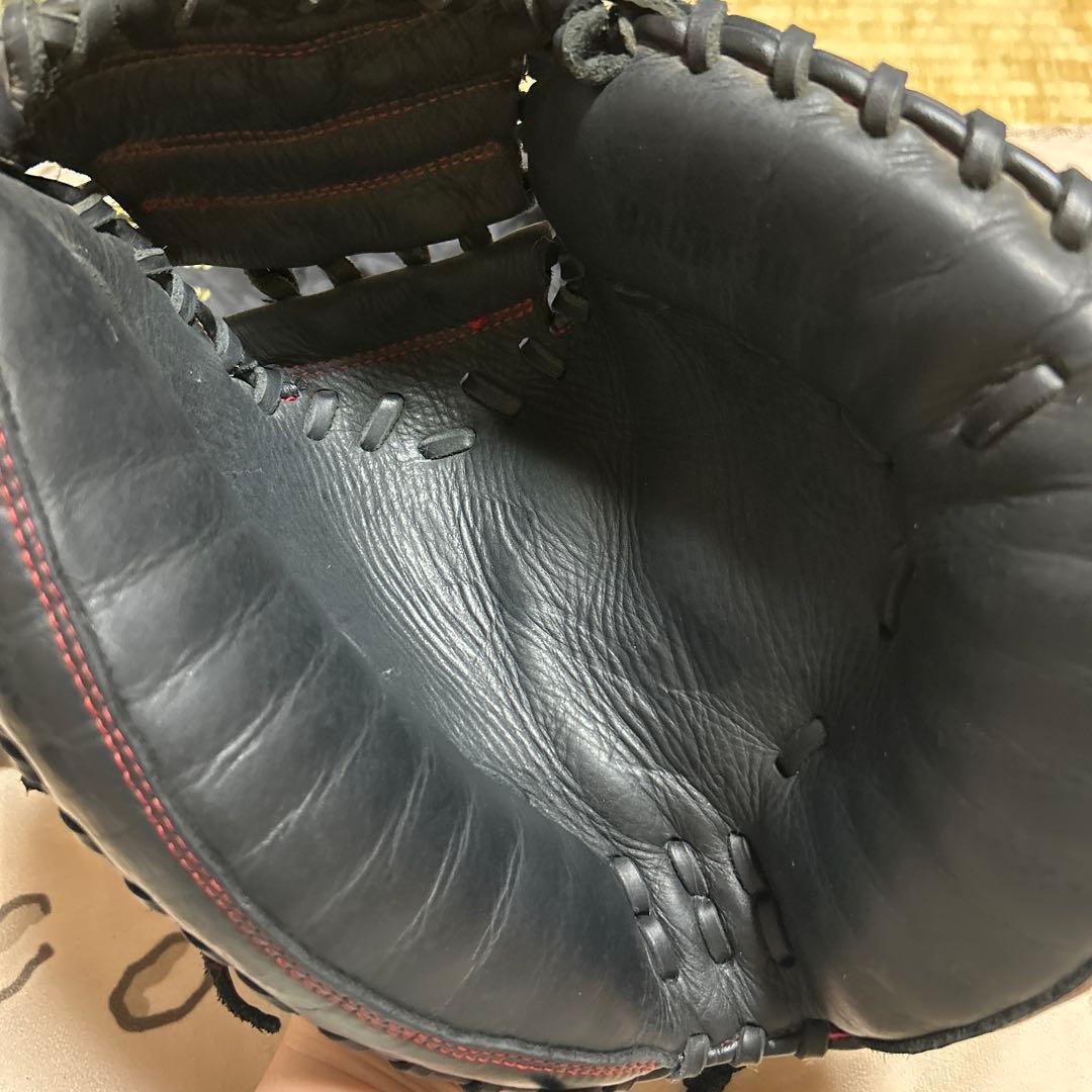 Under Armour 軟式グローブ 黒　キャッチャーミット　右投げ