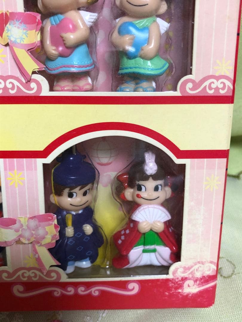 不二家のペコちゃんキャラクター人形 12体セット 新品未開封！非売品！貴重