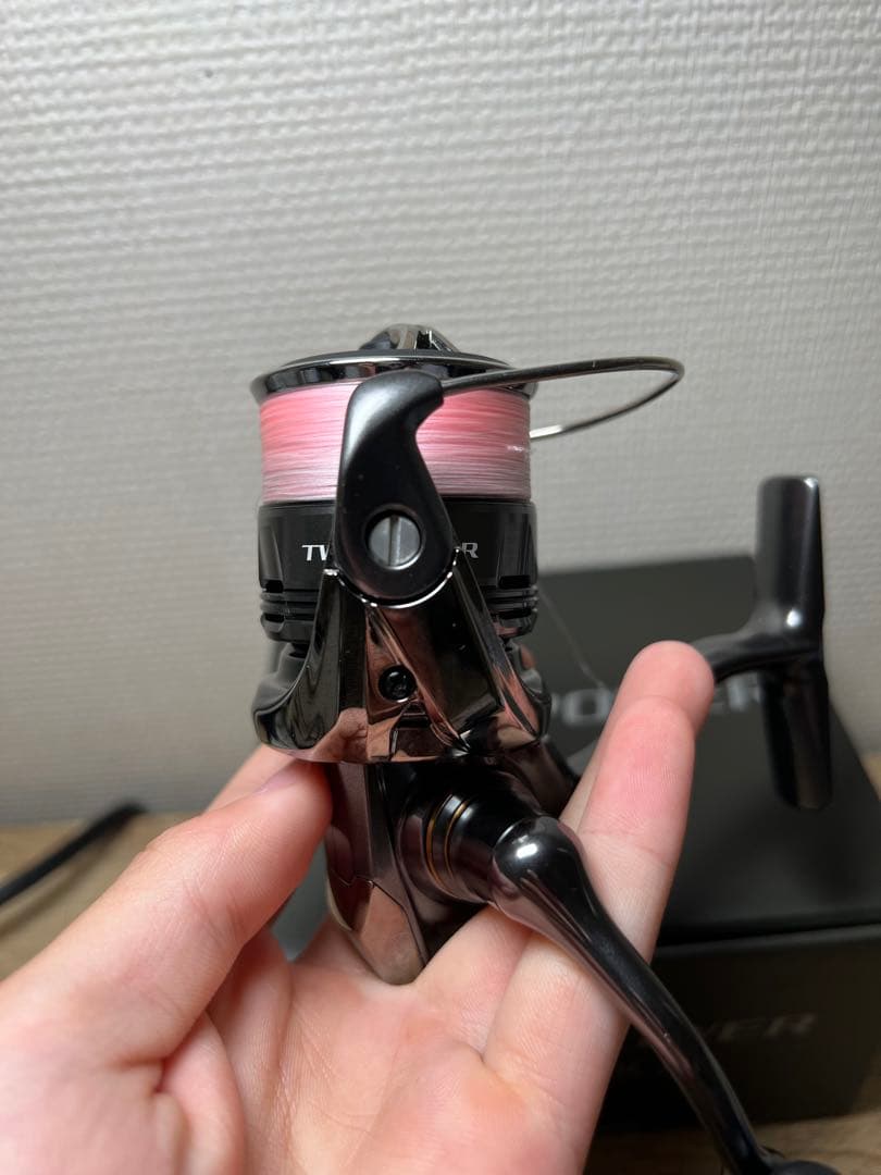 SHIMANO 24 TWIN POWER C2000S シマノ　ツインパワー