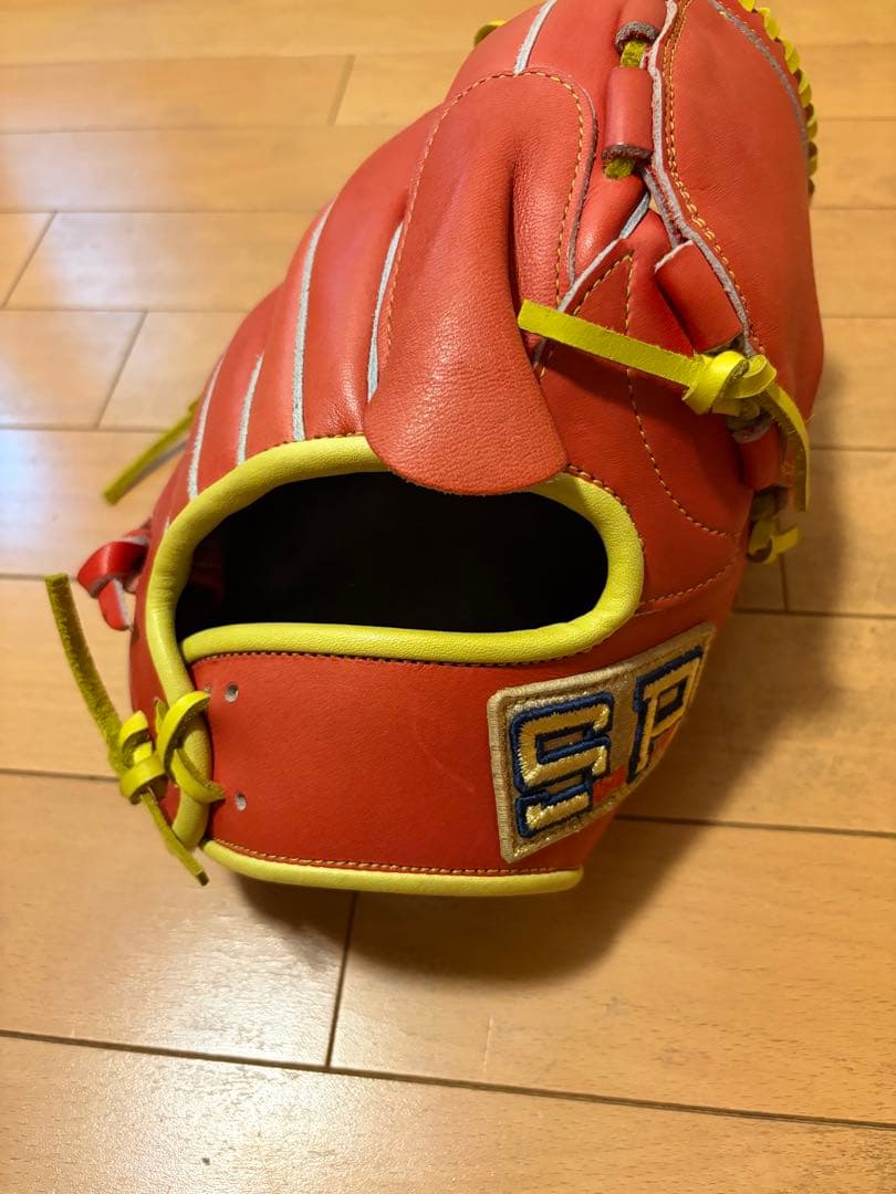 【あーる】軟式用グローブ　シュアプレイ