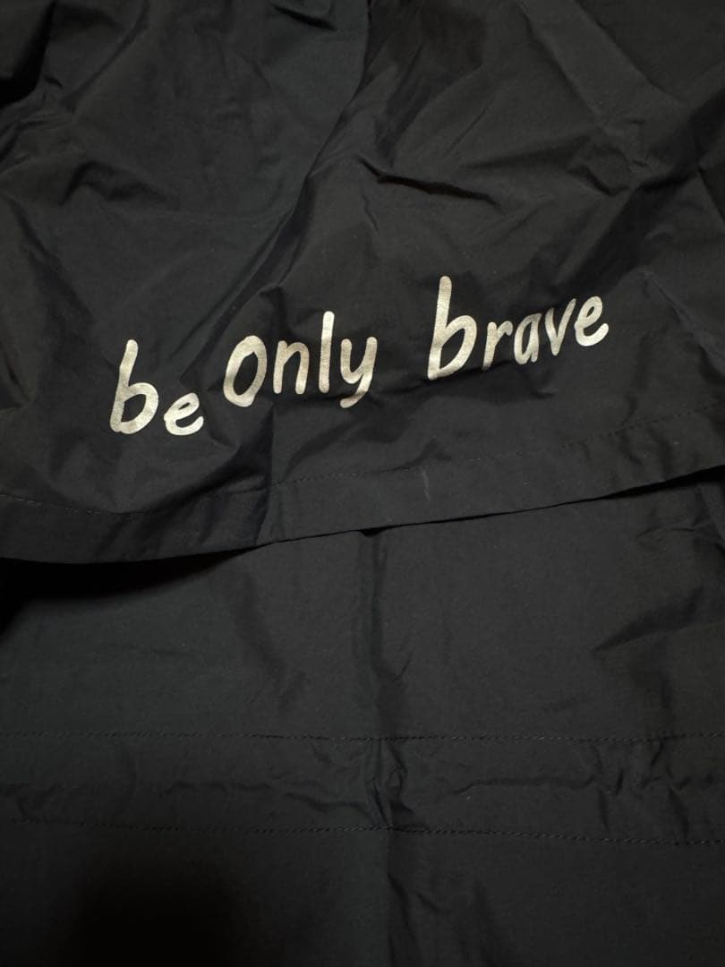 BOB フード付きジャケット 黒 be only brave