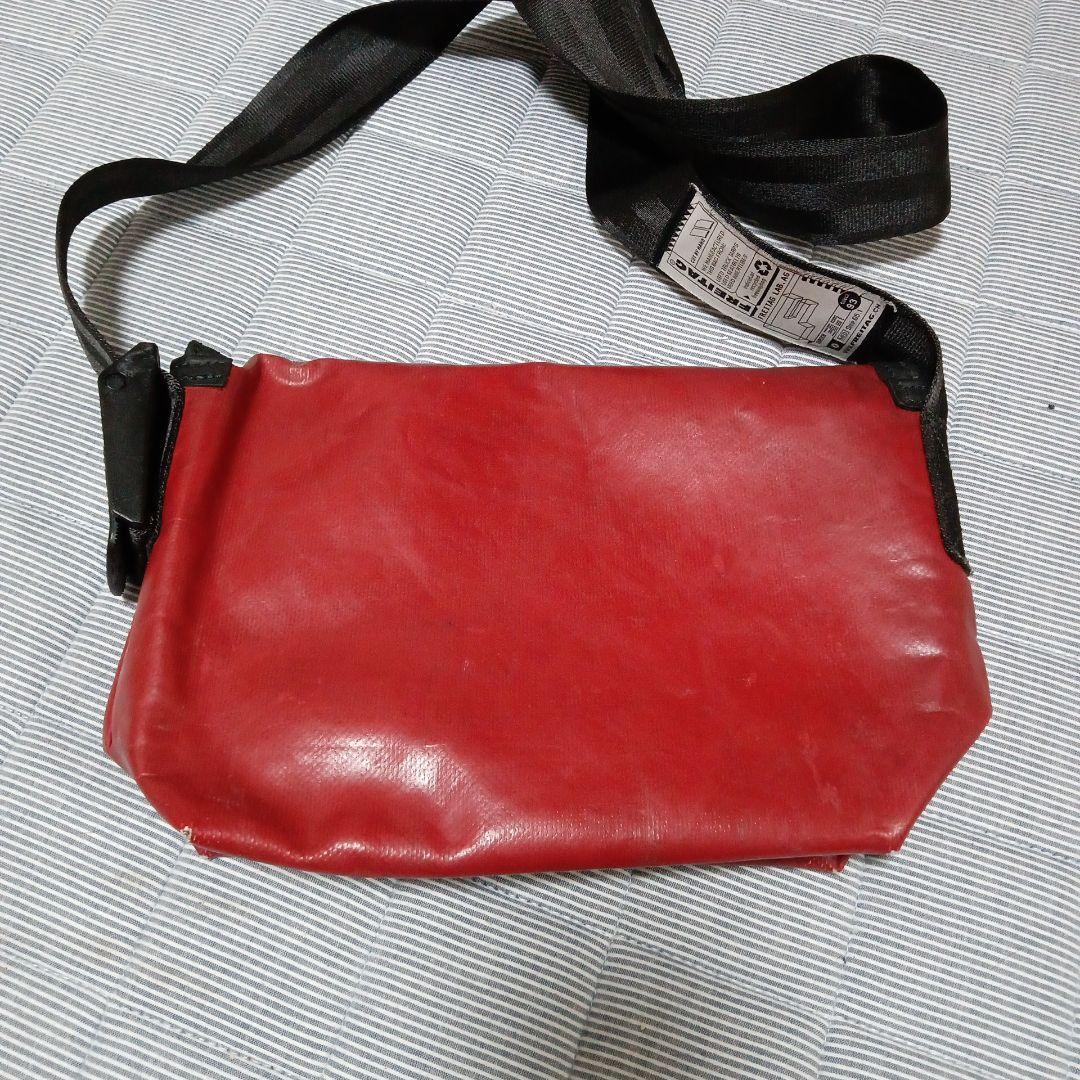 FREITAG 赤 メッセンジャーバッグ