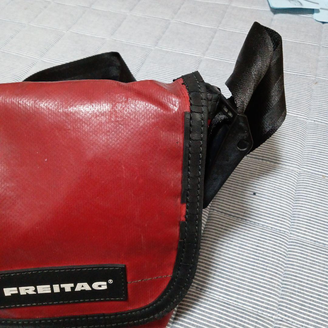 FREITAG 赤 メッセンジャーバッグ