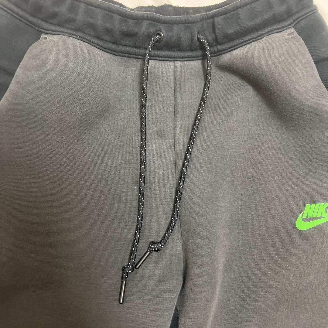 NIKEテック　緑　レア