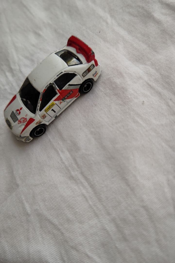 トミカ ミツビシ レースカー