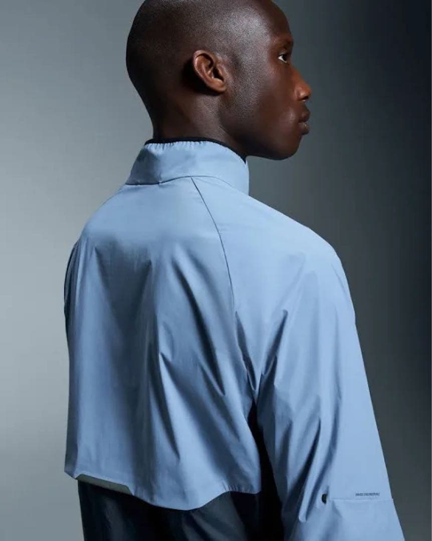 On XYZ Weather Jacket Chambray/Midnight色