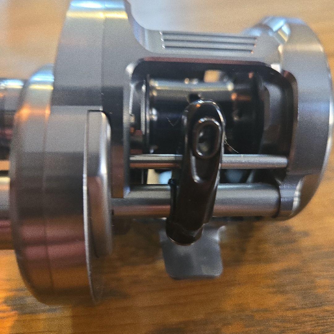 リール SHIMANO CALCUTTA CONQUEST DC 200
