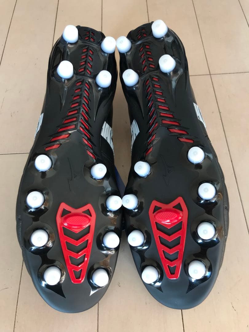 モレリアネオ4ジャパン　黒　26.5㎝　新品。