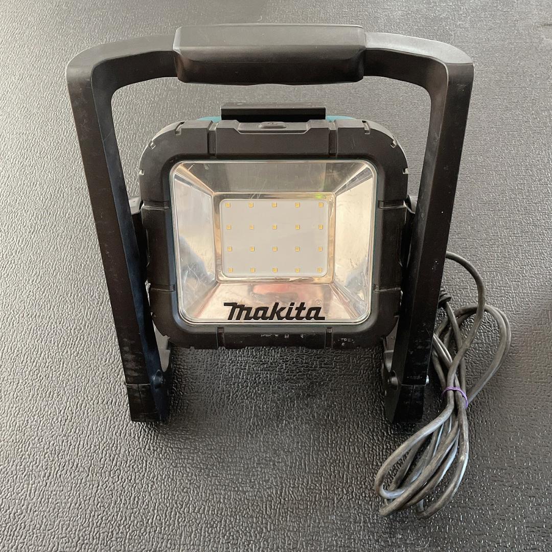 マキタ ML805 投光器 充電式LEDライト 本体のみ【動作確認済み・送料込】