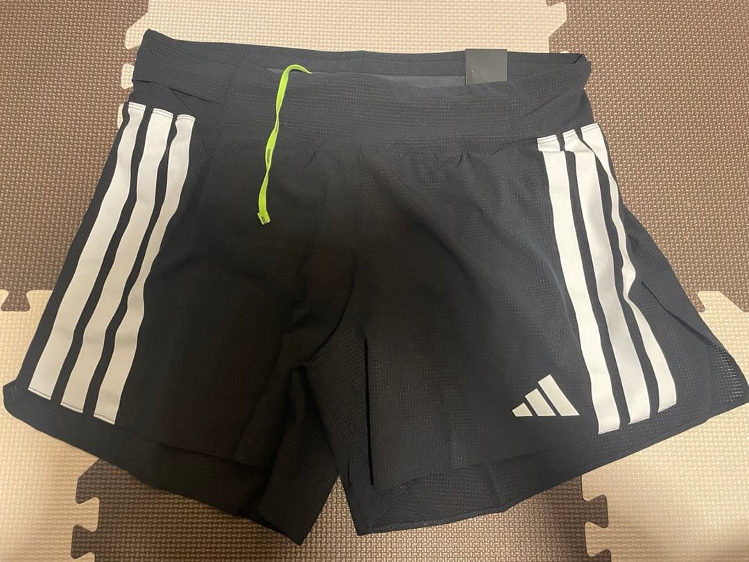adidas ADIZERO SPLIT SHORT ブラック