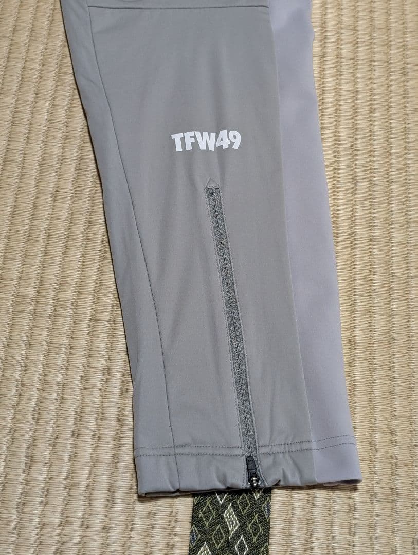 TFW49 上下セットアップ良品　XL✕Lサイズ
