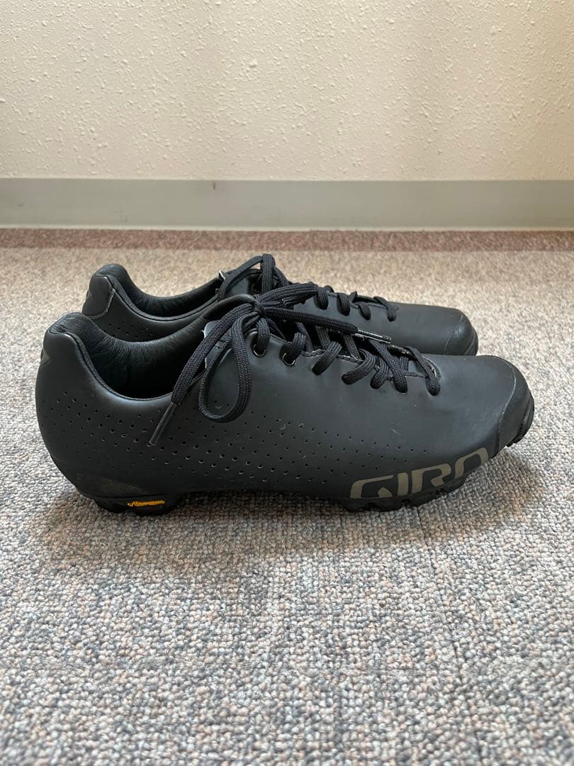 UTTU　Giro empire SV 90ブラック シューズ