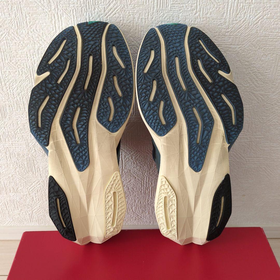 【完売生産終了モデル】ニューバランス フューエルセル レベルv4