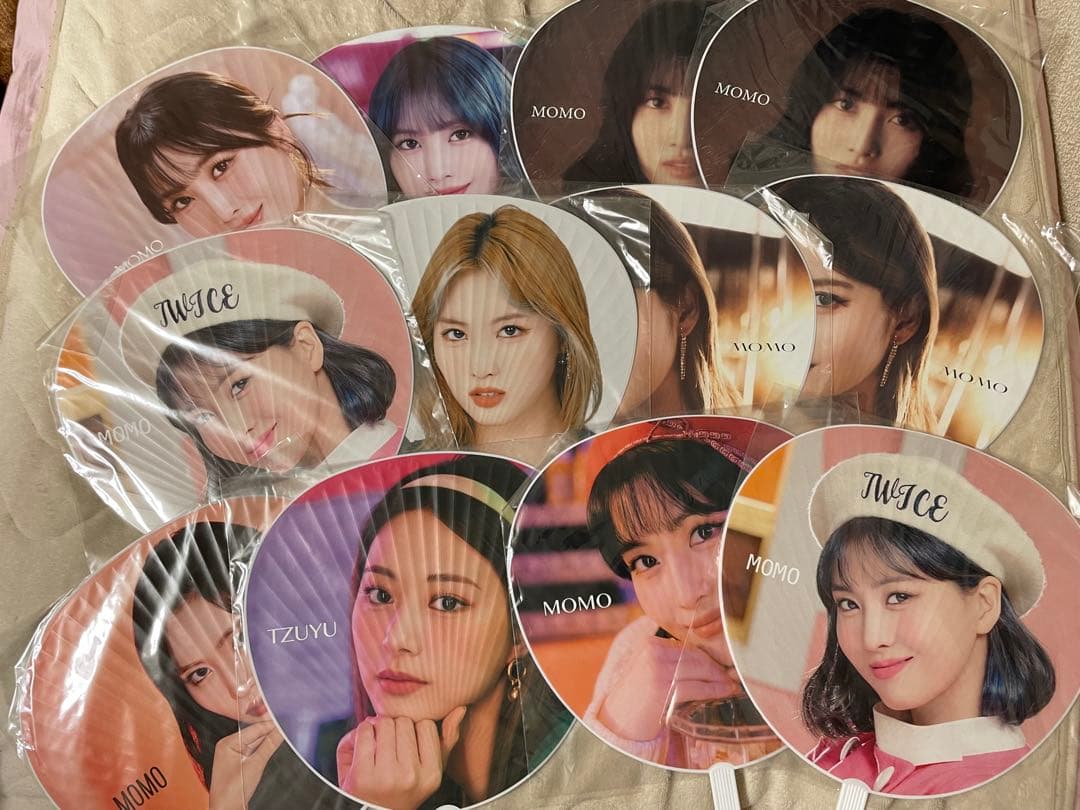 TWICEモモ うちわ