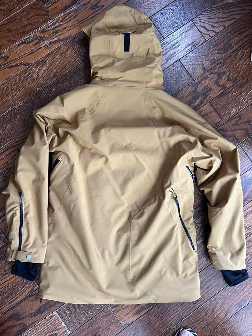 ミズノ　UNFUSSY SKI PARKA 　サイズ　L　希少色　ユニセックス