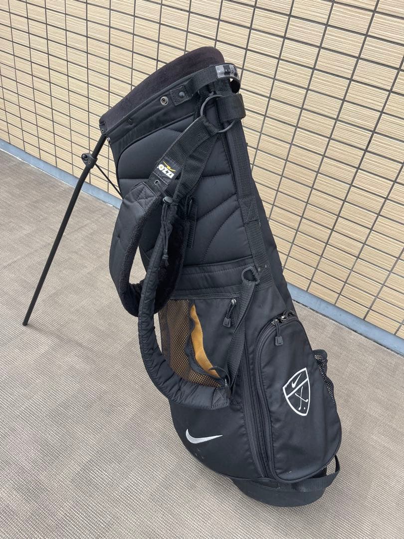NIKE GOLF スタンド付軽量キャディバッグ