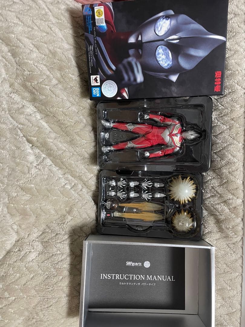 中国代理版真骨彫製法 ウルトラマンティガ パワータイプ　初期の傷があります