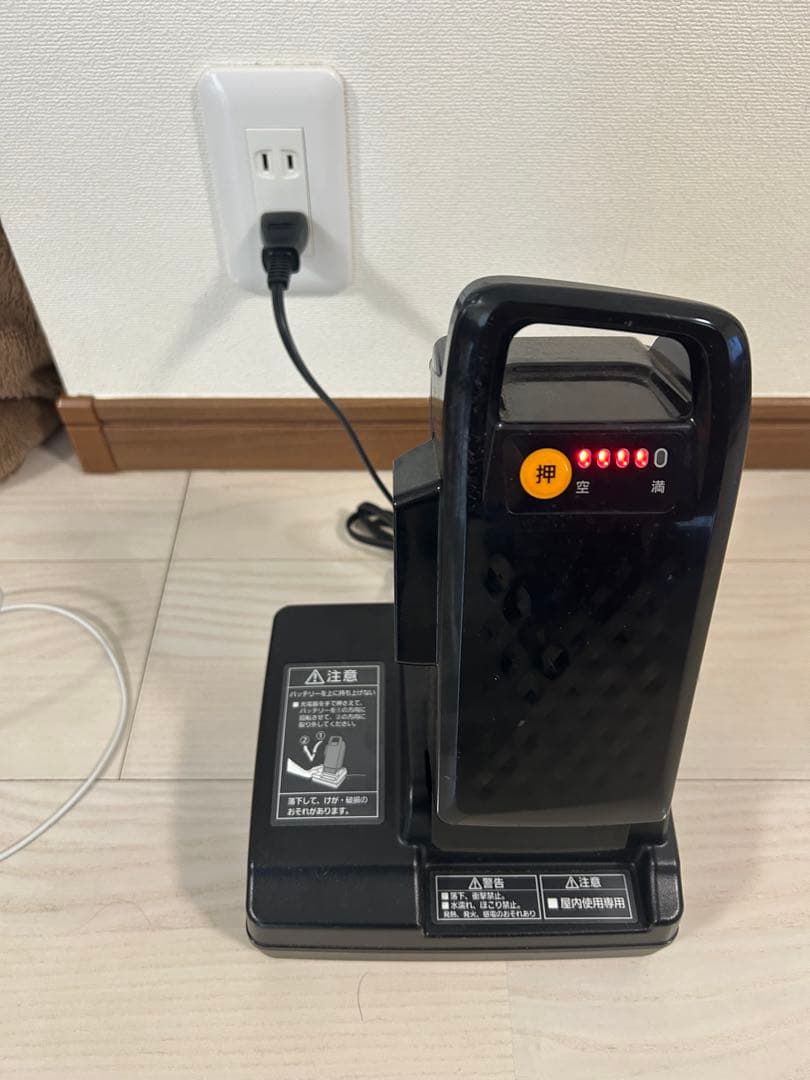Panasonic 充電器 NKJ069Z1 →充電器のみ！！