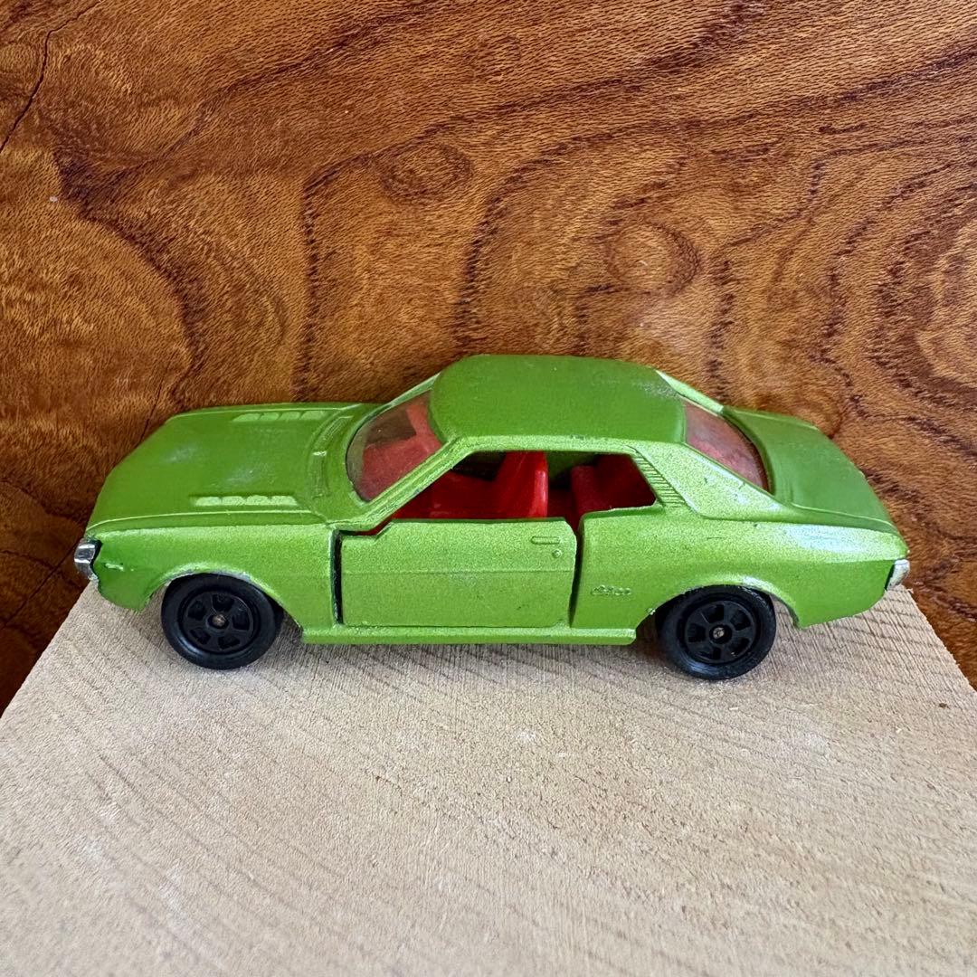 トミカ トヨタ セリカ 1600 GT 26 1/60 緑 黒箱
