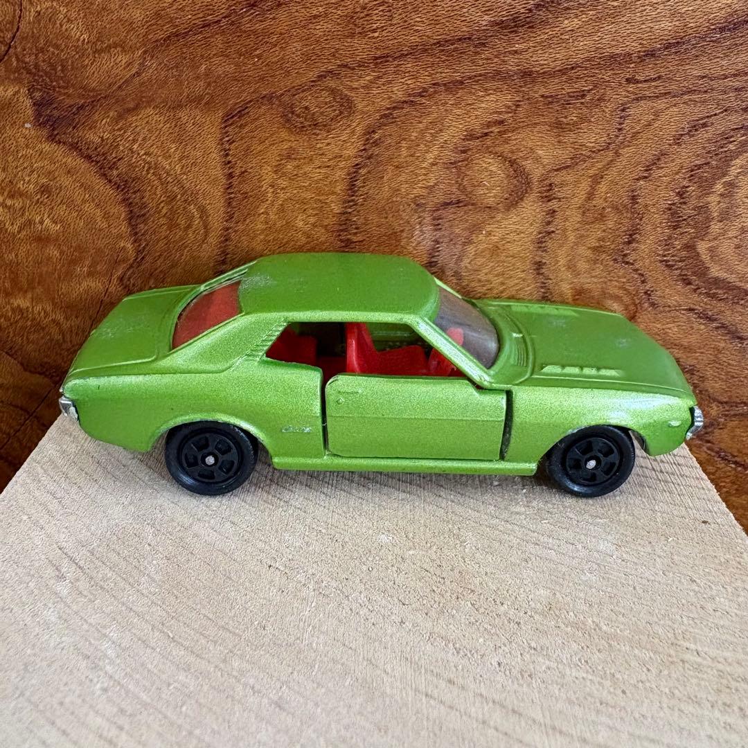トミカ トヨタ セリカ 1600 GT 26 1/60 緑 黒箱