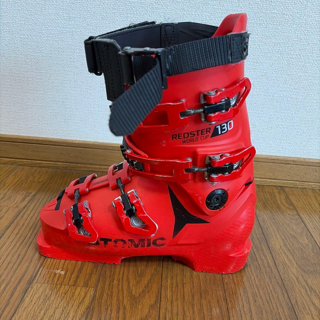 Atomic スキーブーツ 24.0〜24.5cm
