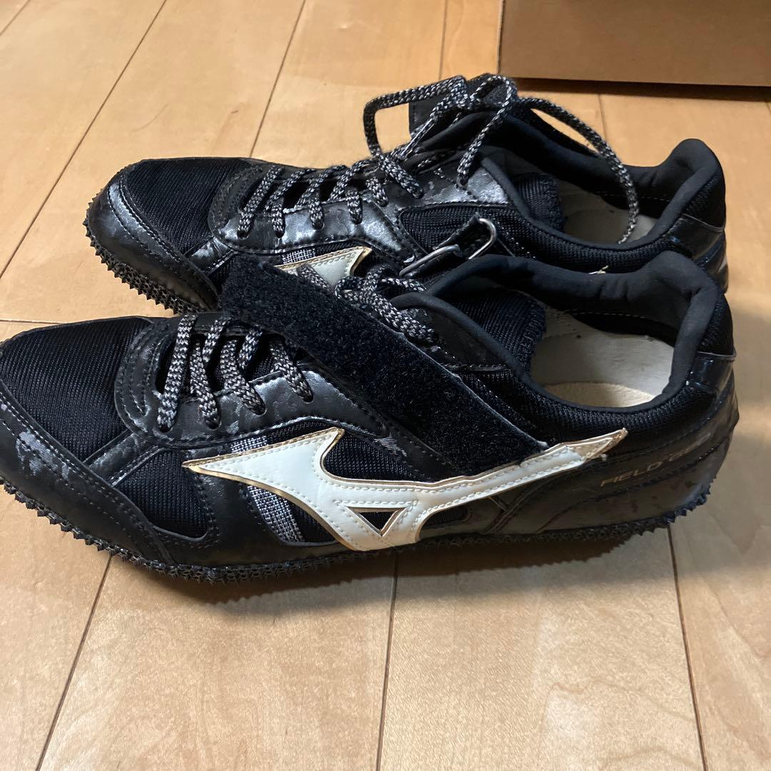 高跳び用スパイク。 Mizuno ブラック スパイクシューズ ピンの長さ　7㍉