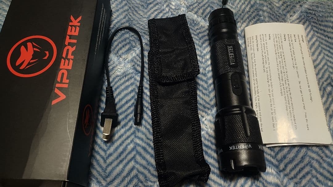 懐中電灯　護身用　クマ退治