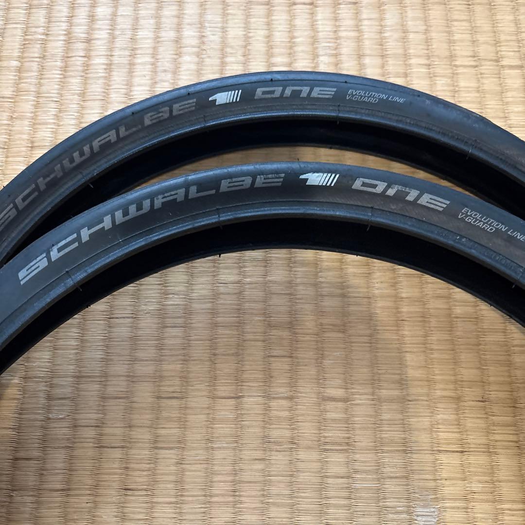 SCHWALBE ONE クリンチャータイヤ Bromtpon
