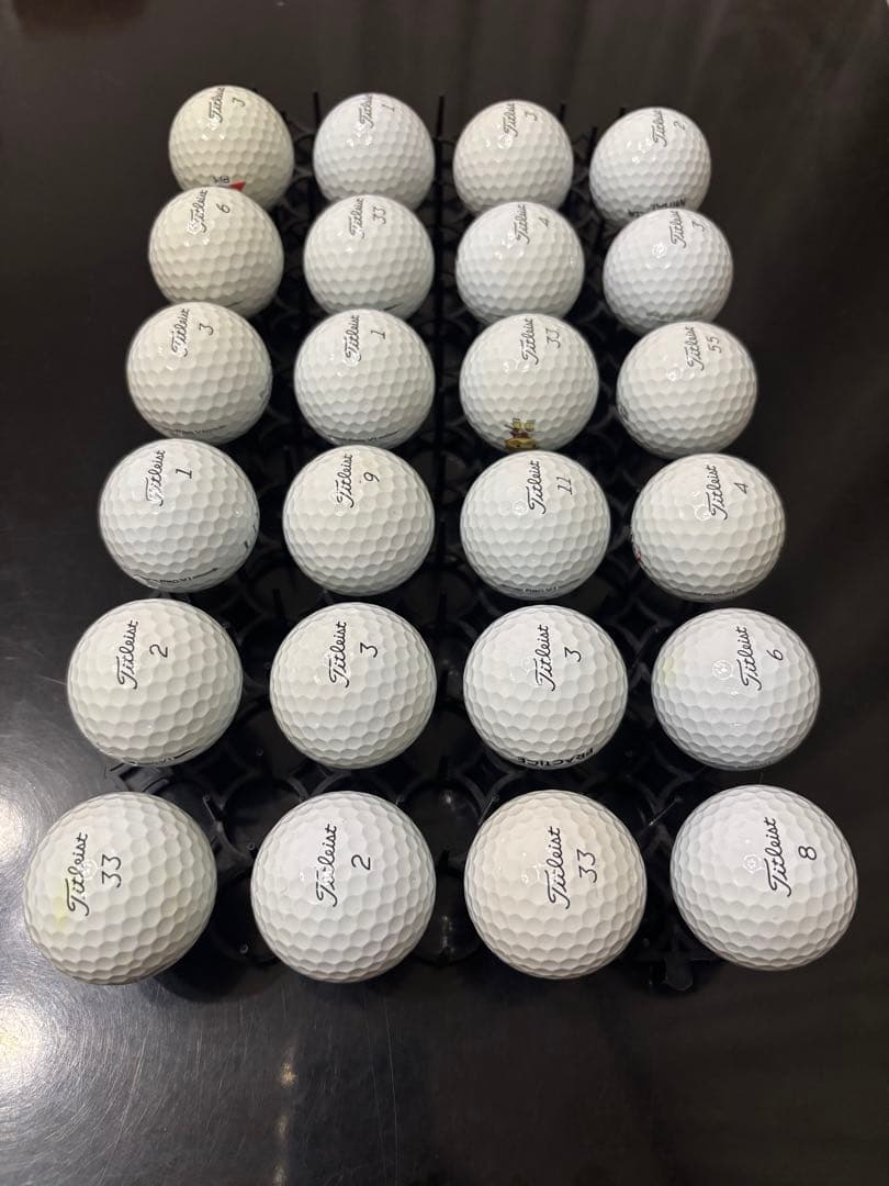 ⑧ 美品　送料込み　タイトリスト　PRO V1 ロストボール 24球セット