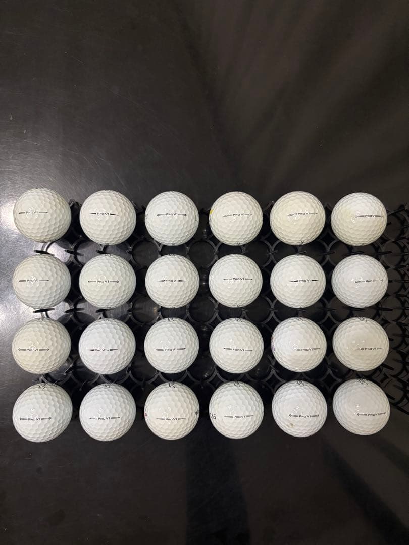 ⑧ 美品　送料込み　タイトリスト　PRO V1 ロストボール 24球セット