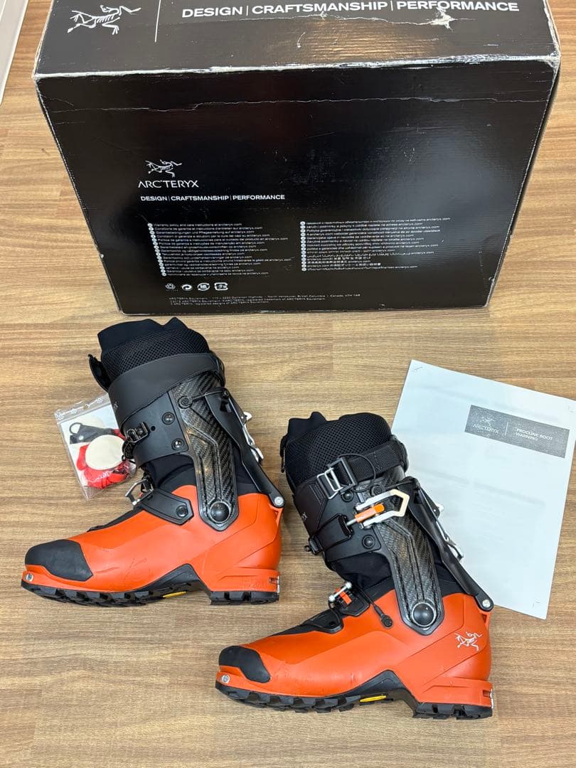 【新品未使用】Arc’teryx Procline Carb 25.5
