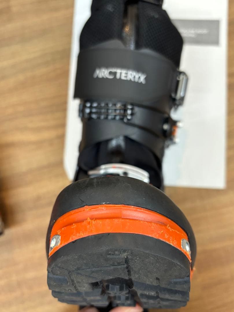 【新品未使用】Arc’teryx Procline Carb 25.5