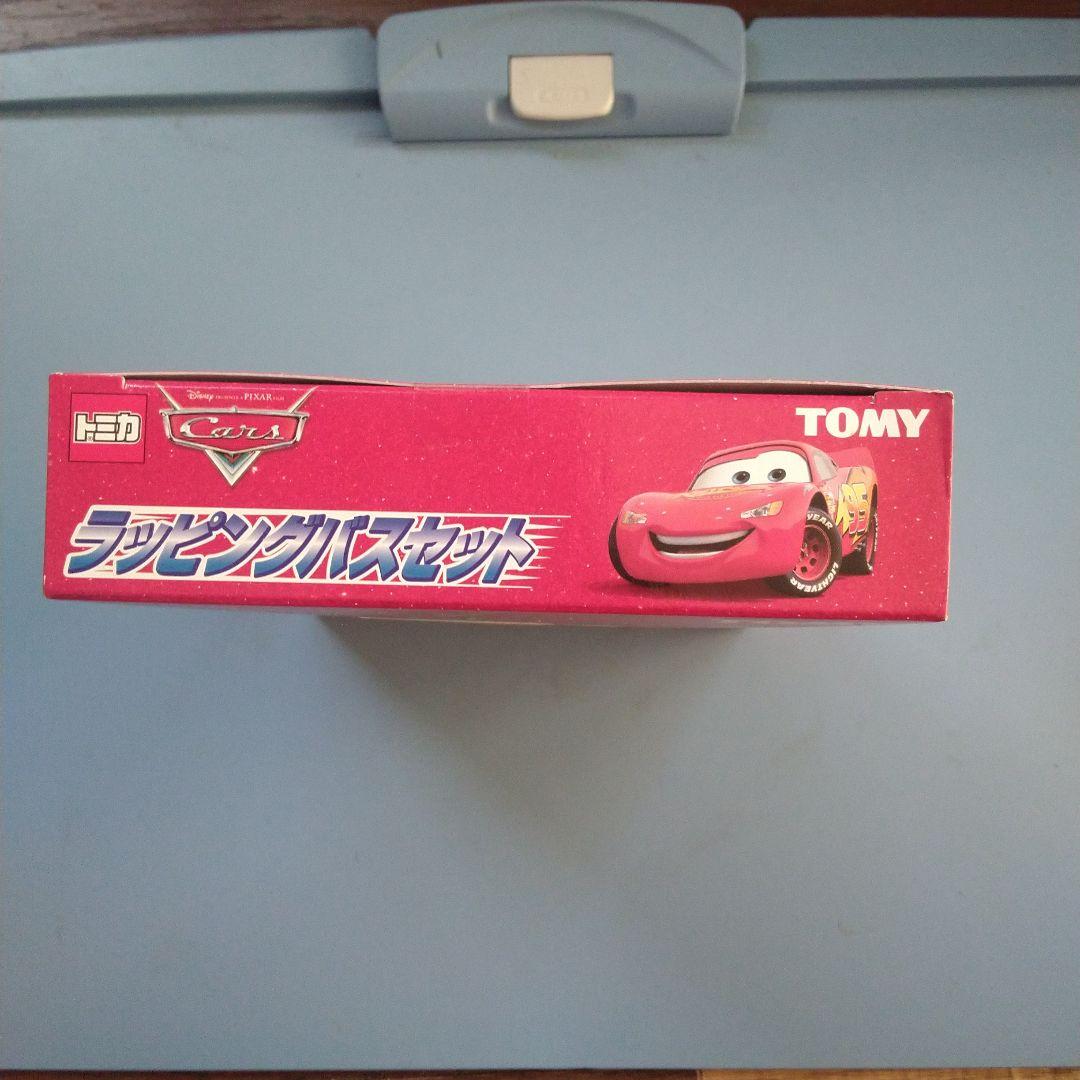 トミカ カーズ ラッピングバスセット　ライトニングマックウィーン　未開封品