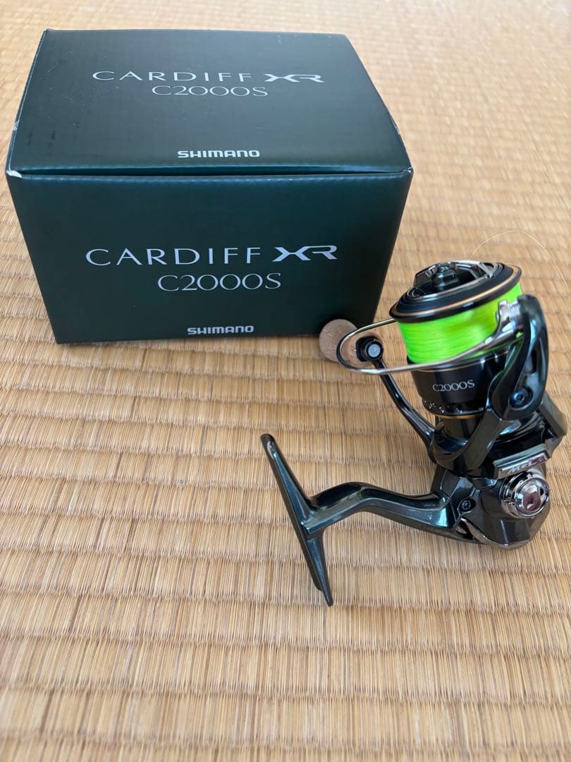 23カーディフXR C2000S スピニングリール