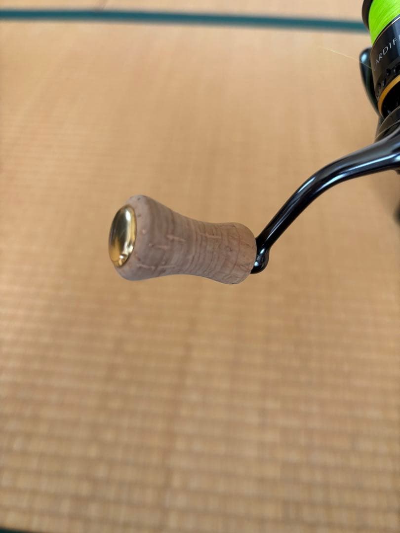 23カーディフXR C2000S スピニングリール