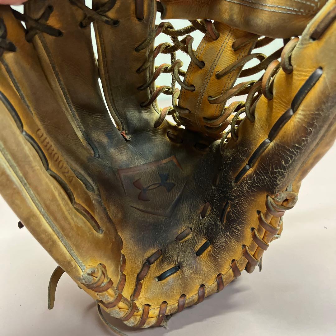 アンダーアーマー 外野用  左投げ