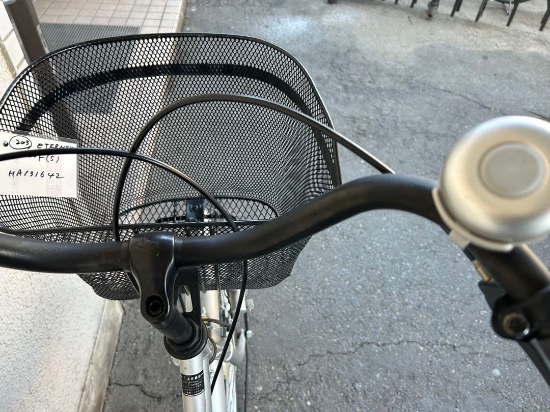後タイヤ、鍵が新品　２６ママチャリ手渡のみ名古屋市中村区北区配送無料その他は有料