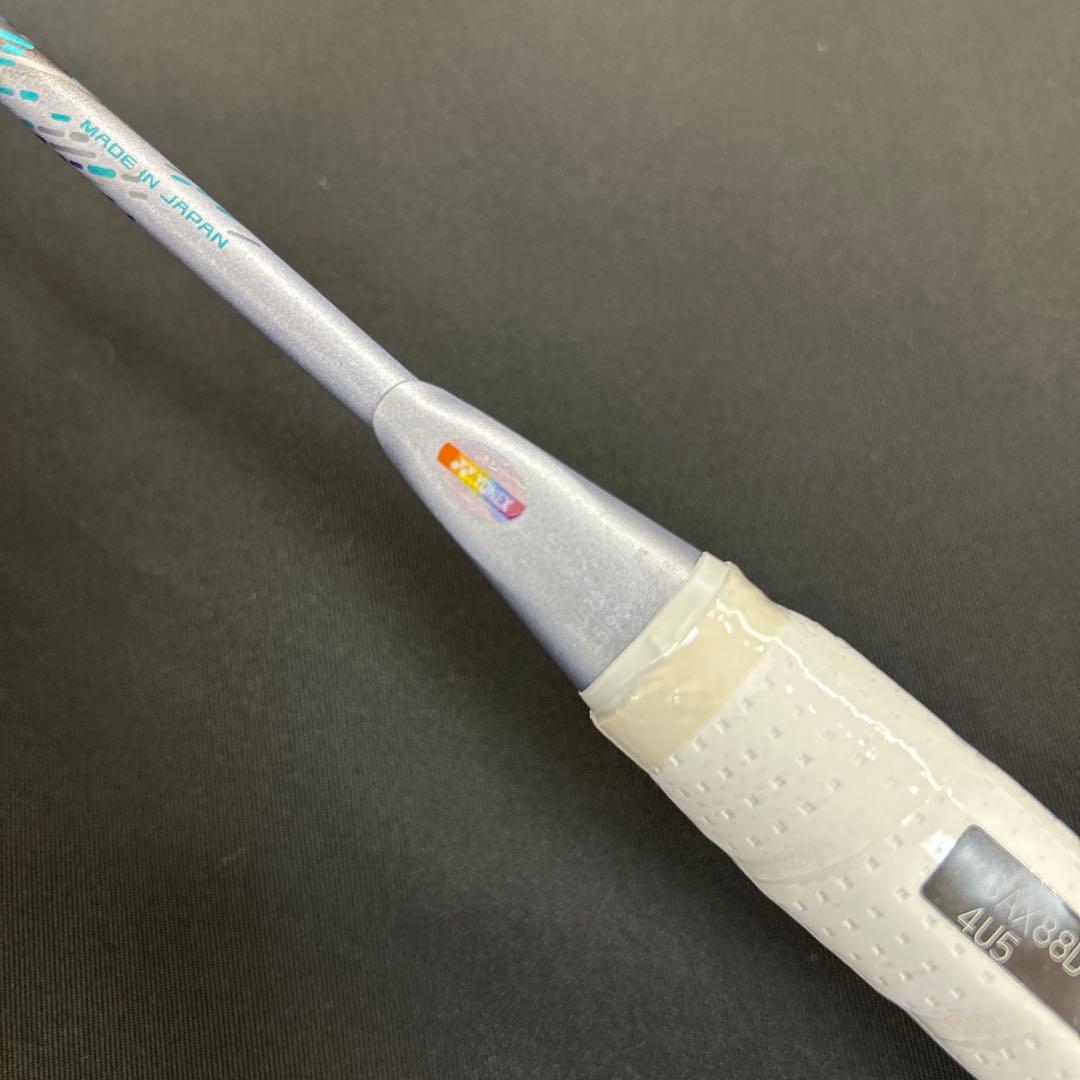 4ug5 アストロクス88Dプロ　新品未使用　ヨネックス　バドミントンラケット