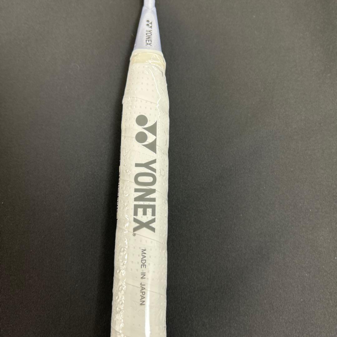 4ug5 アストロクス88Dプロ　新品未使用　ヨネックス　バドミントンラケット
