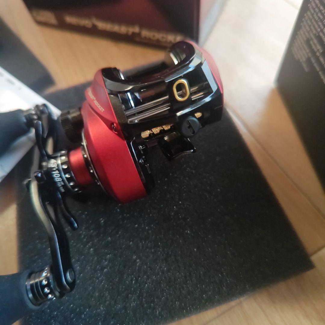 新品　レボ　ビースト　ロケット　右