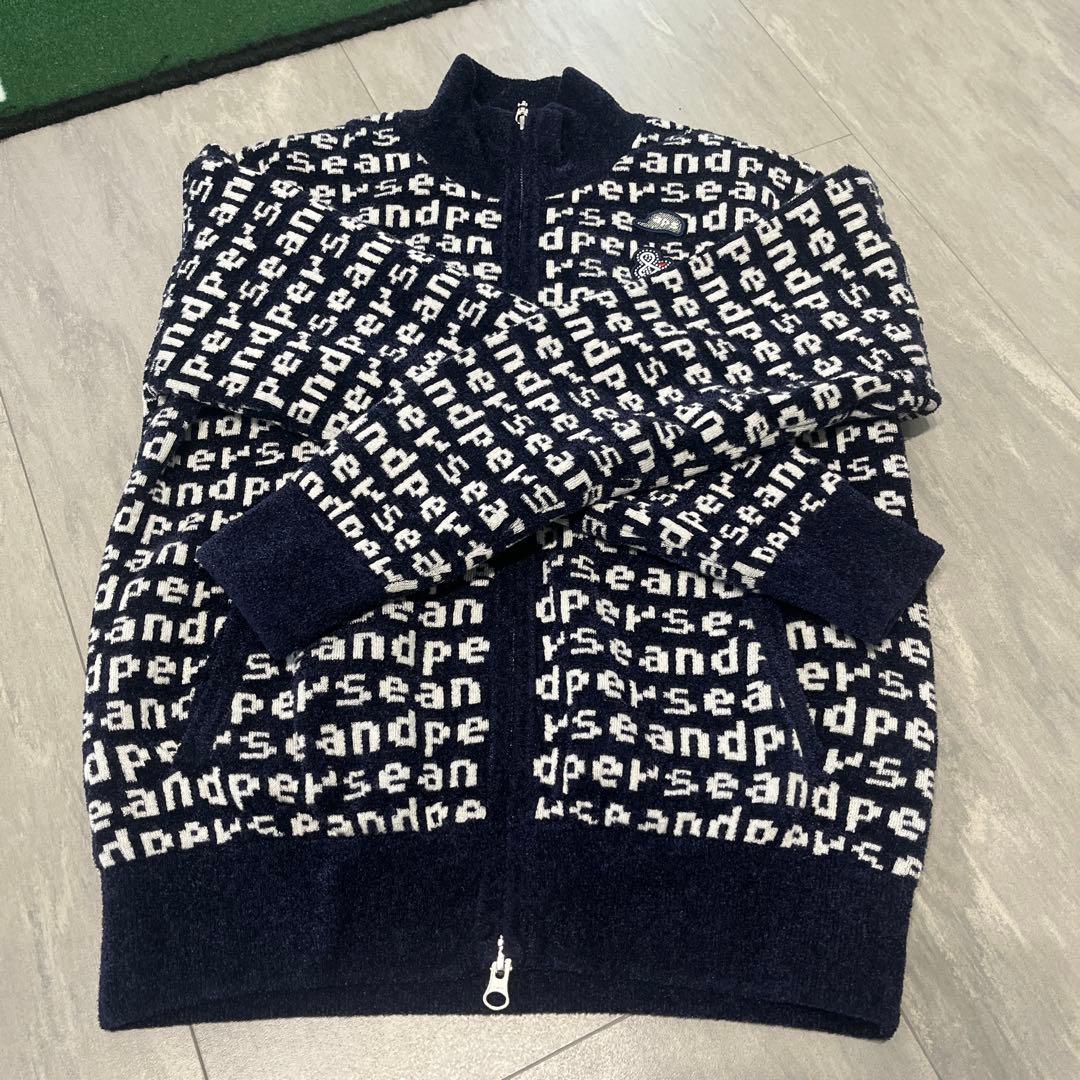 andperse★ネイビーとホワイトのロゴジャケット