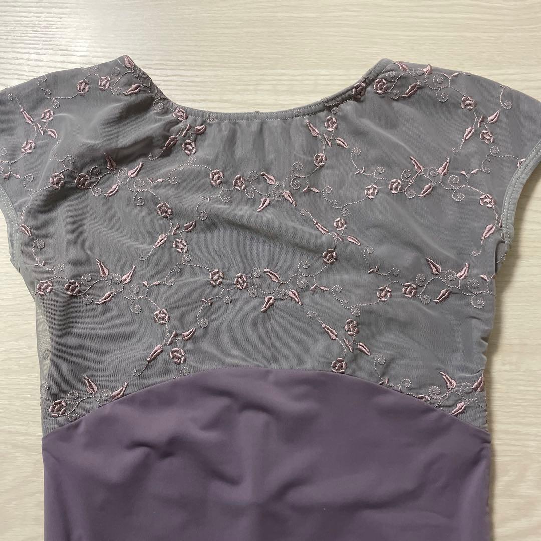 刺繍レオタード　パープル