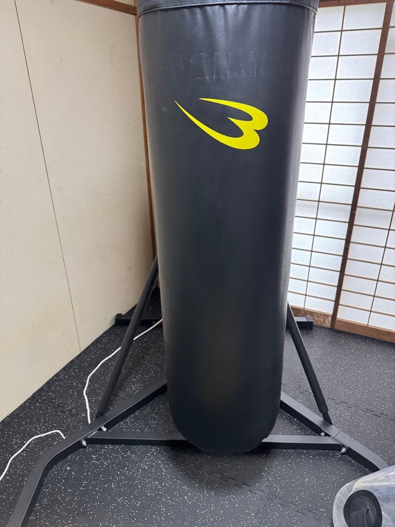 ボディメーカー サンドバッグスタンド 必ずサンドバッグも購入して下さい。