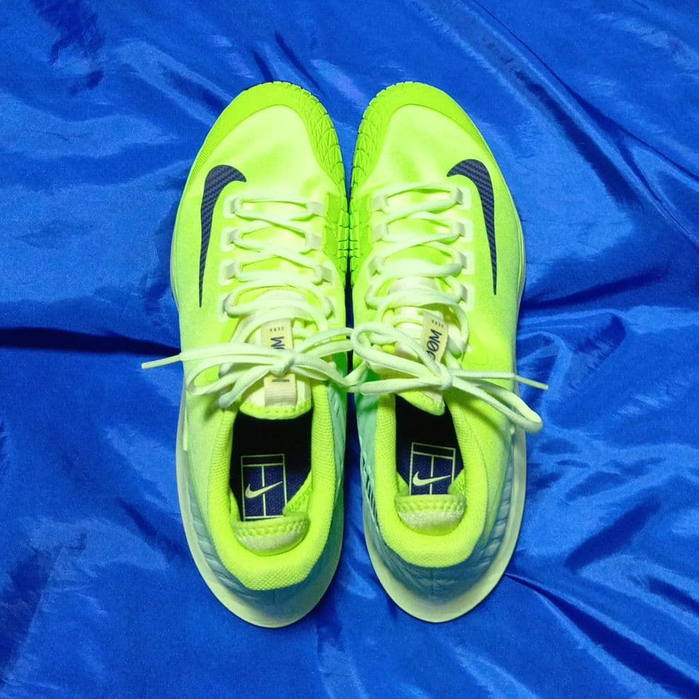 【新品未使用】NIKE エアズームゼロ　テニスシューズ